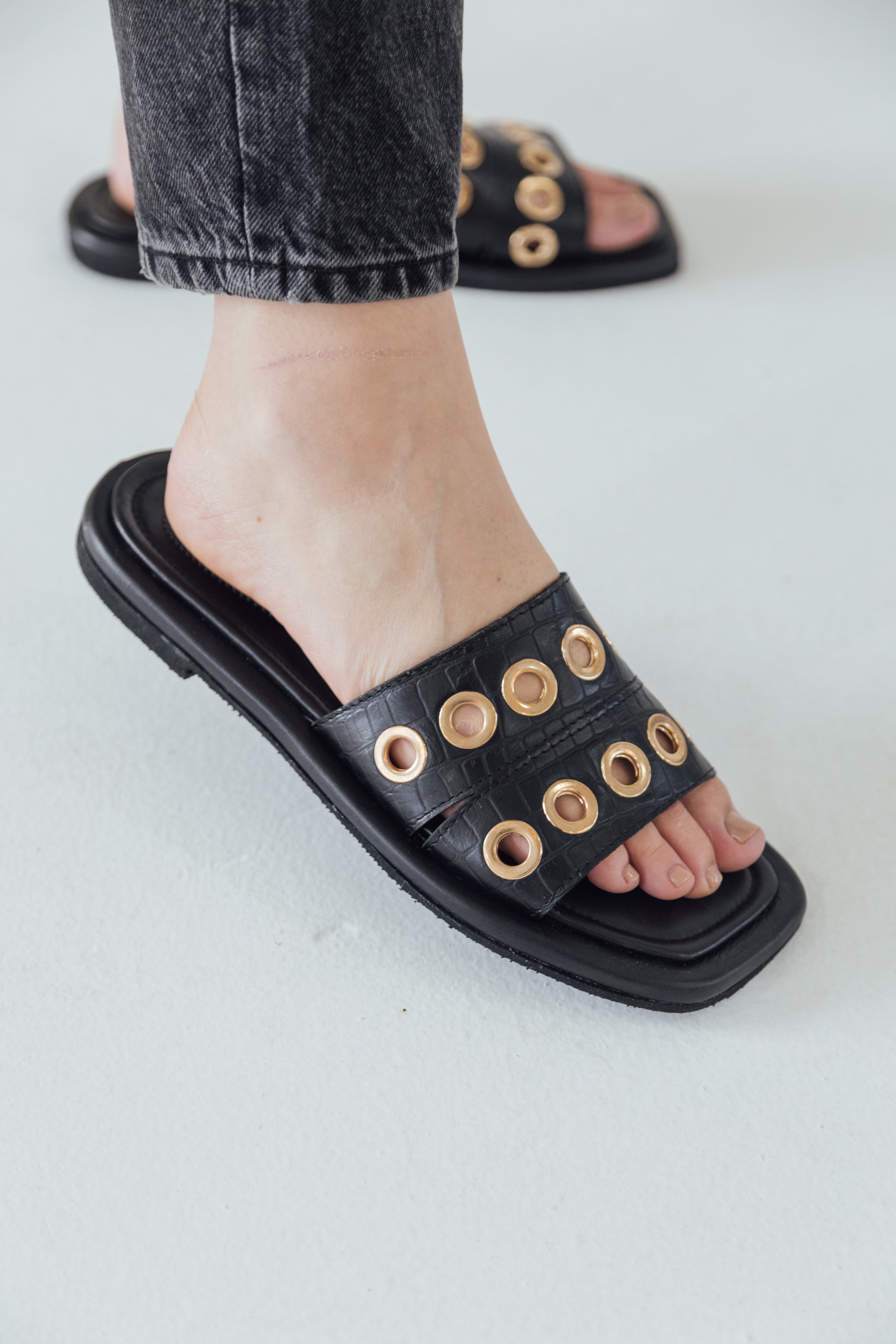 Sandalias Latte Negra