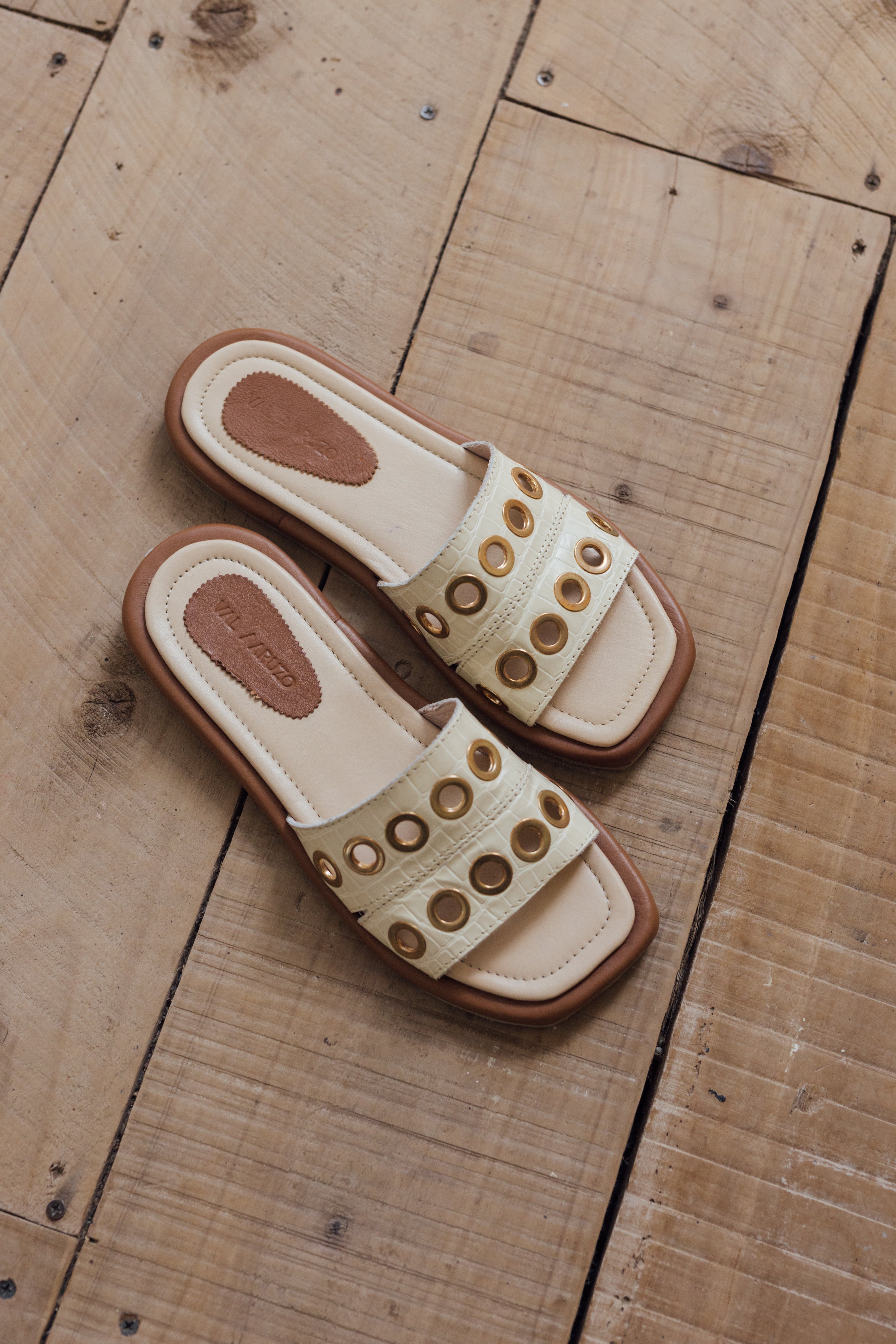 Sandalias Latte Beige