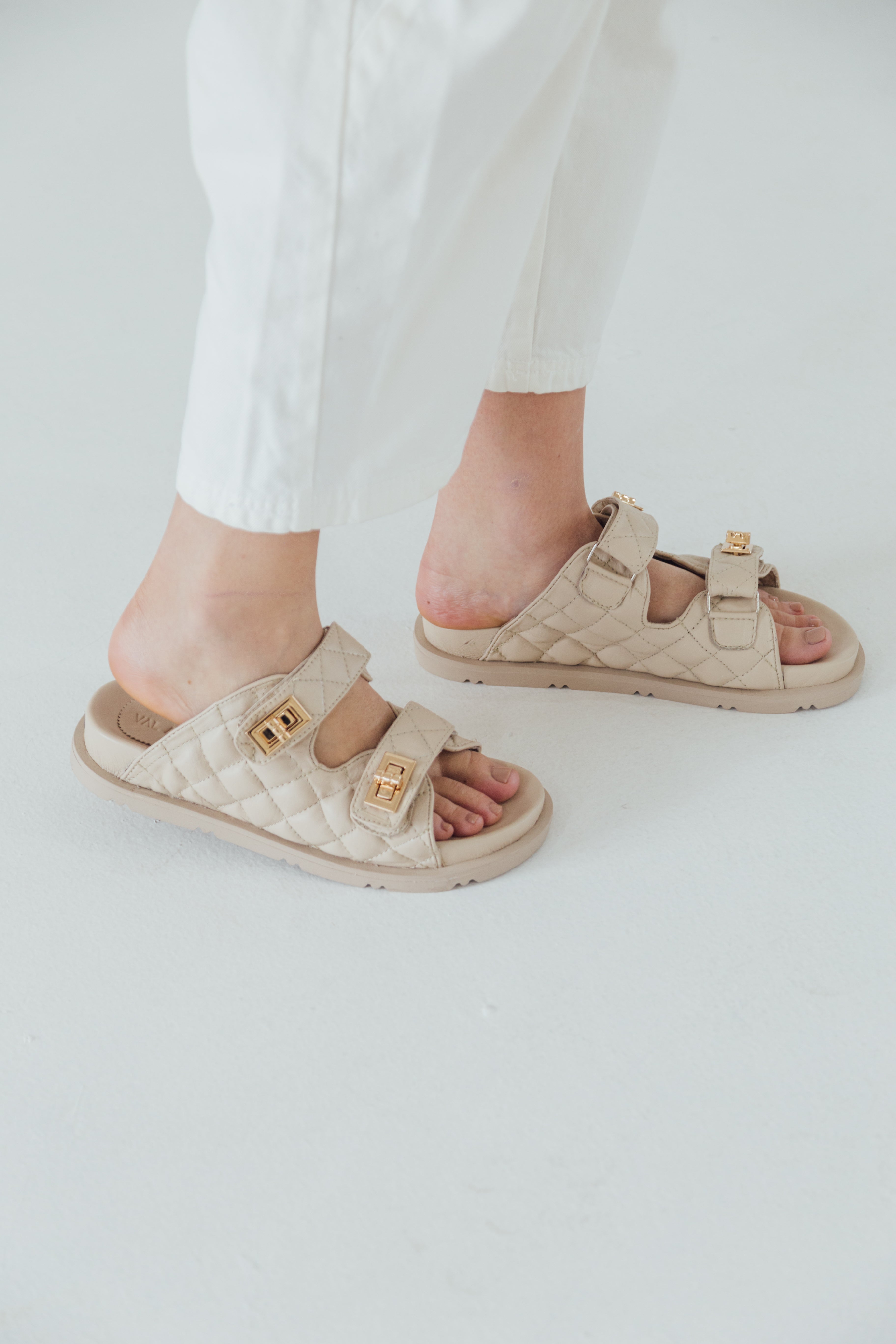 Sandalias Chantilly